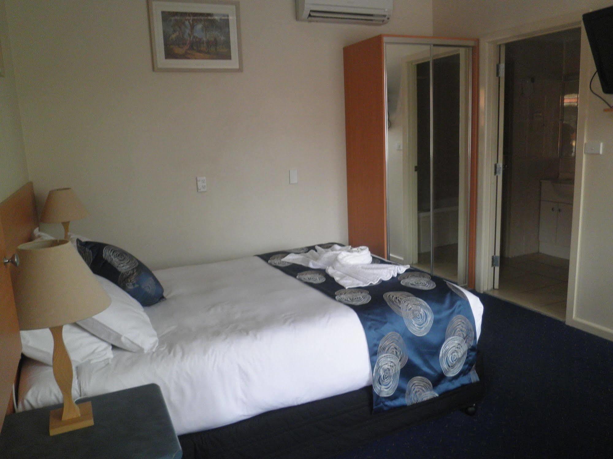 Poet'S Recall Motel Gundagai Eksteriør billede